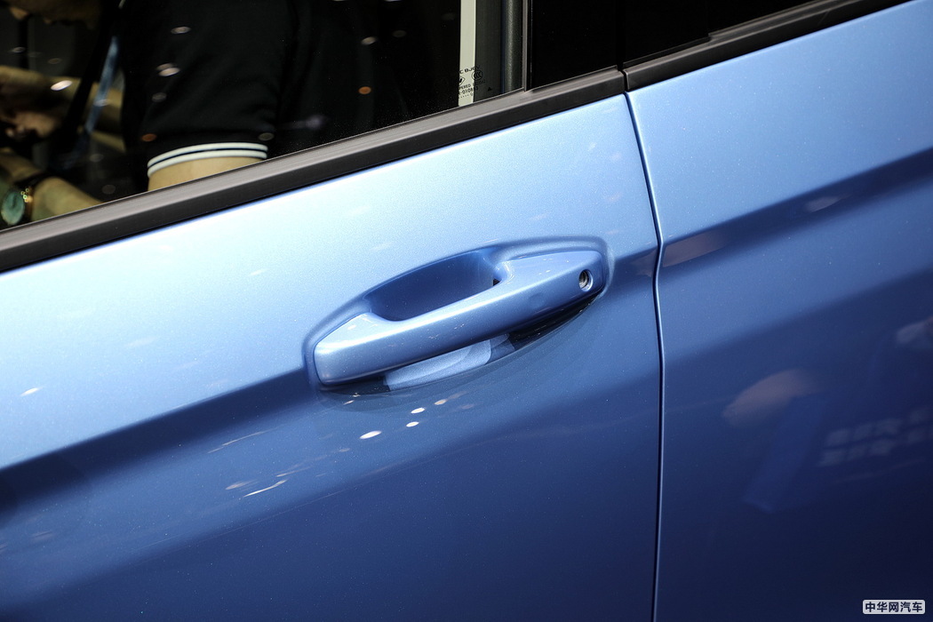 北汽新能源EX3 2019款 R600 劲悦版 组图