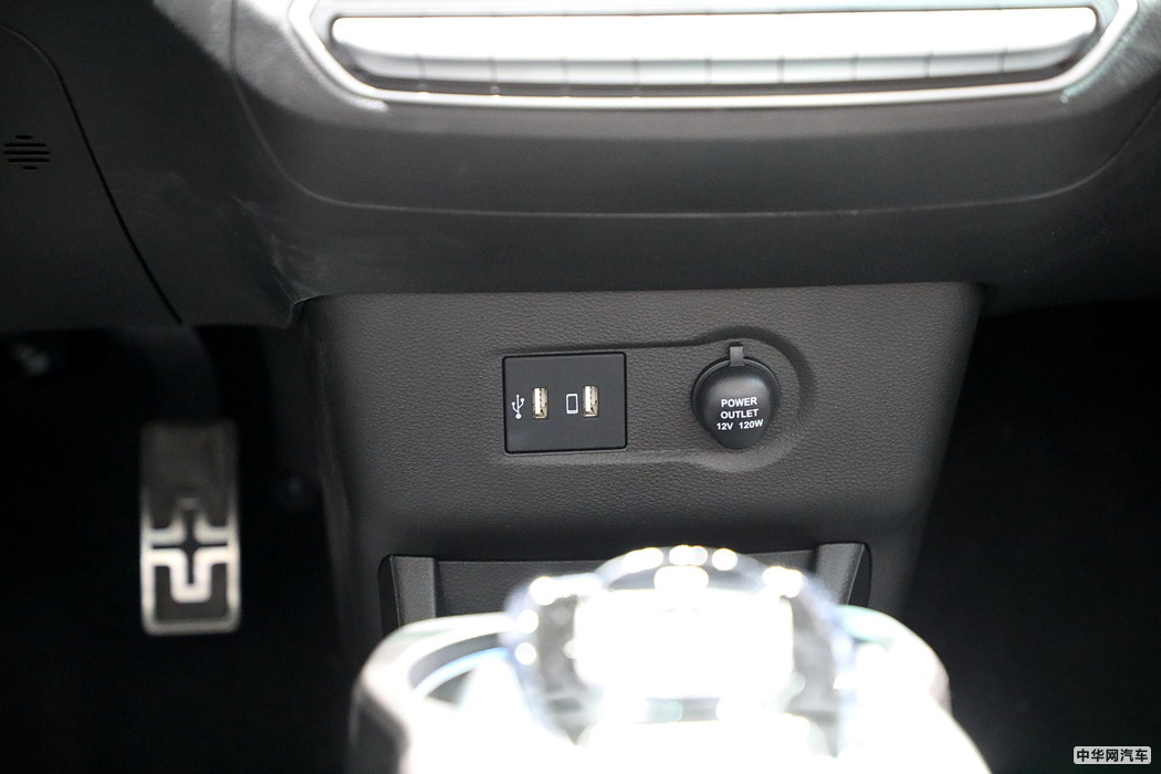 北汽新能源EX3 2019款 R600 劲悦版 组图