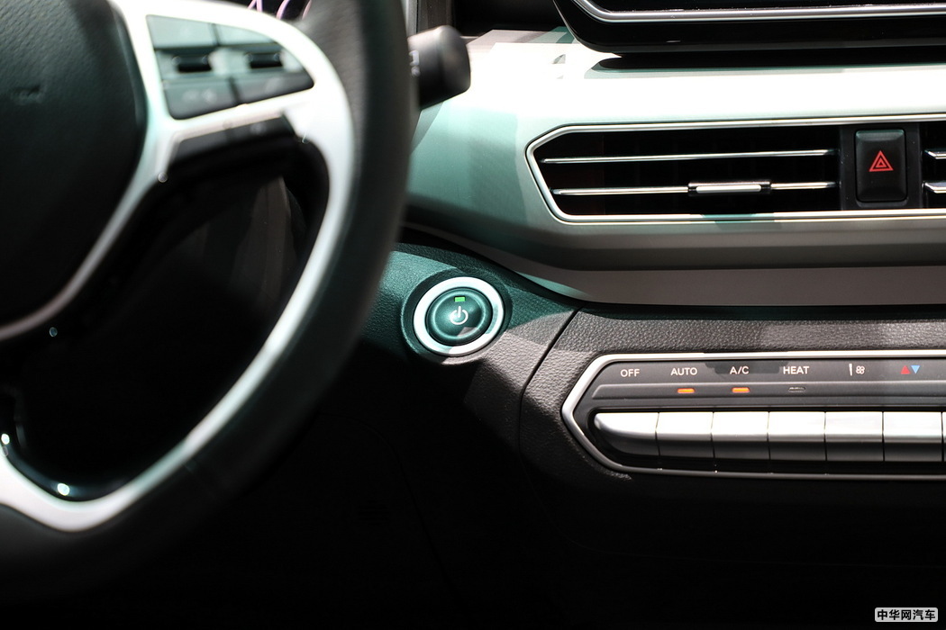 北汽新能源EX3 2019款 R600 劲悦版 组图