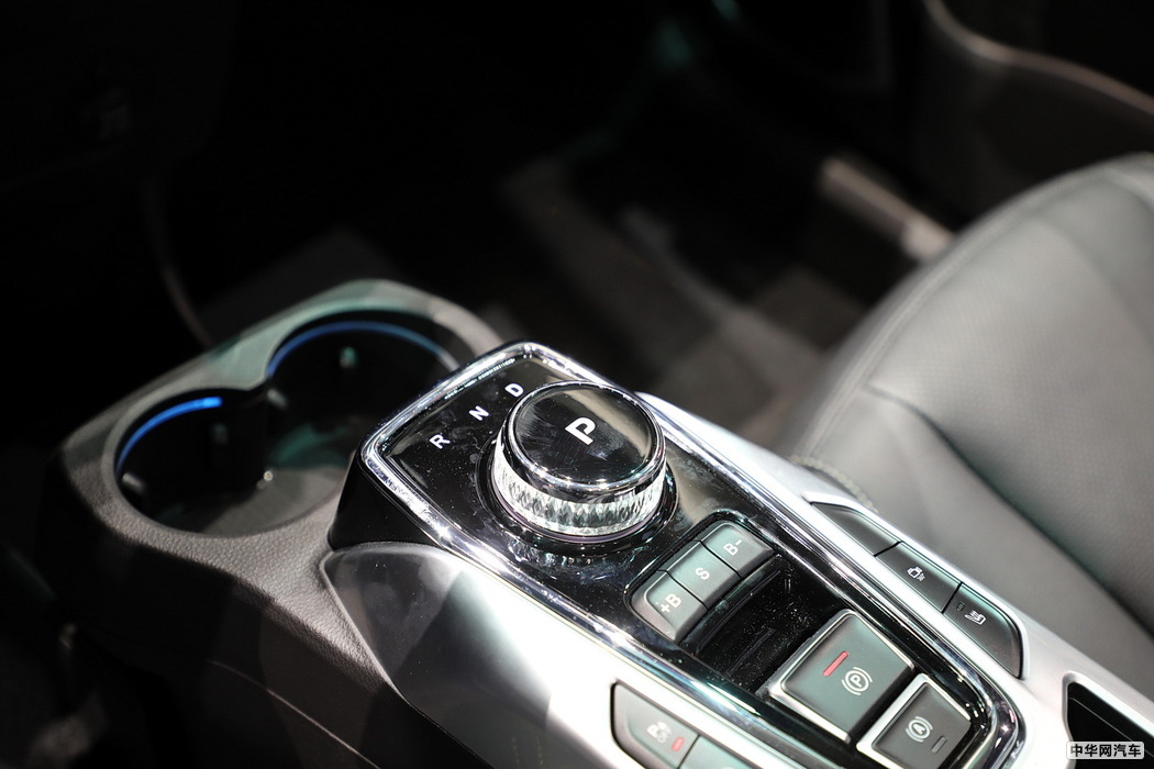 北汽新能源EX3 2019款 R600 劲悦版 组图