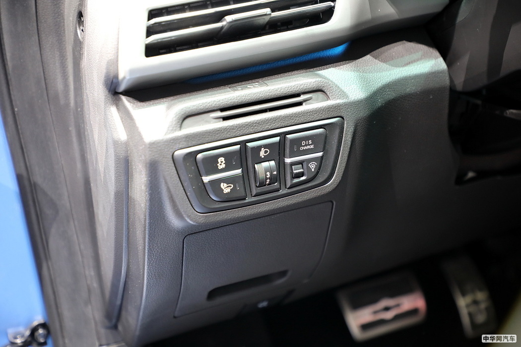 北汽新能源EX3 2019款 R600 劲悦版 组图