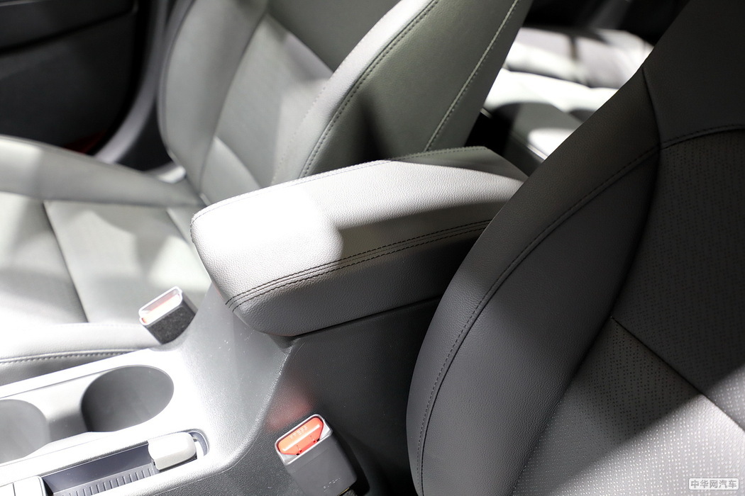 领动新能源 2019款 1.6L PHP 智行版 组图