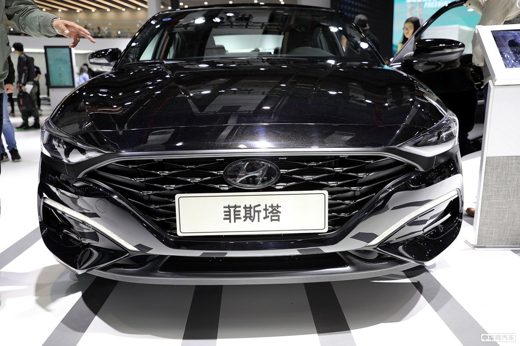 菲斯塔 2019款 280TGDi 智尊版 国VI 组图