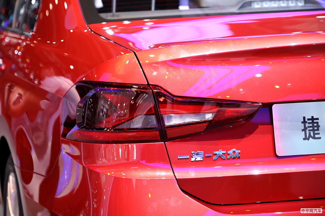 捷达VA3 2019款 1.5L 自动荣耀版 组图