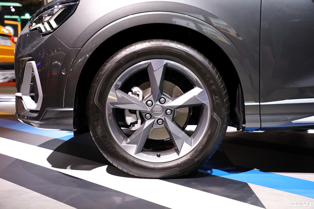 奥迪Q3 2019款 40 TFSI 时尚动感型 组图