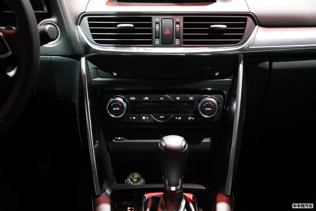 马自达CX-4 2020款  2.5L 自动四驱蓝天无畏版 组图