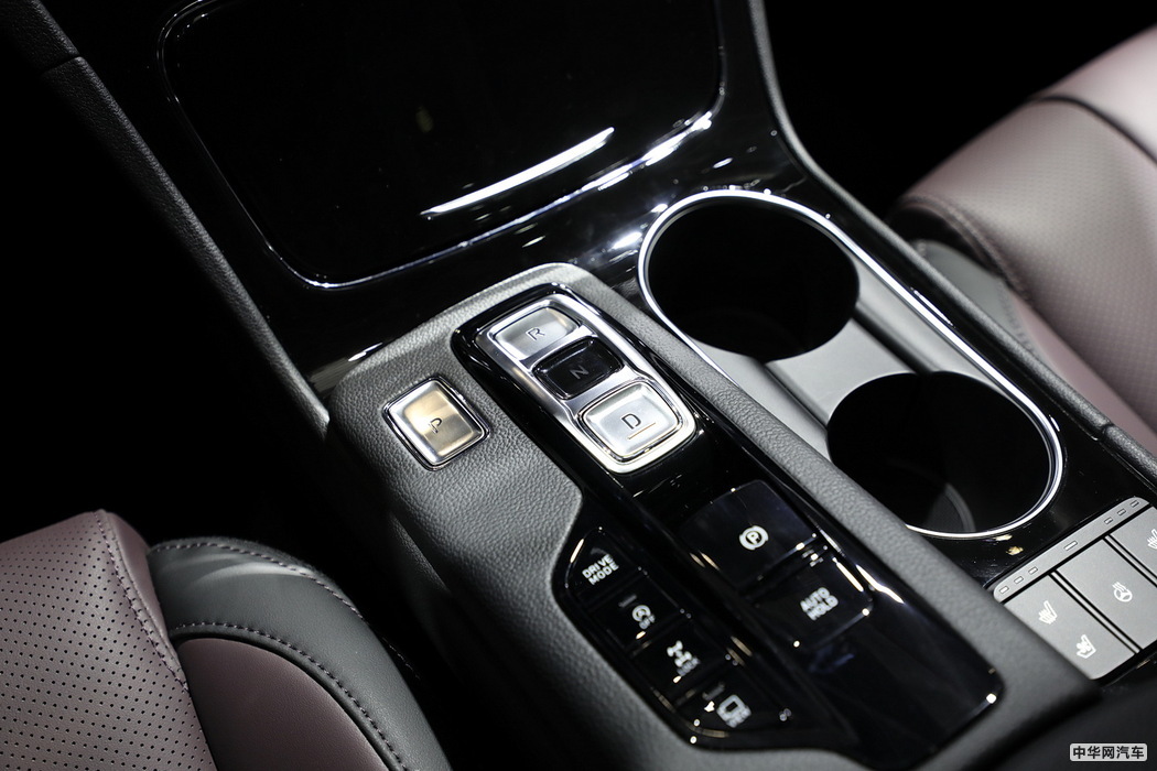 胜达 2019款 380 TGDi TOP 自动四驱旗舰（HTRAC） 国V 组图