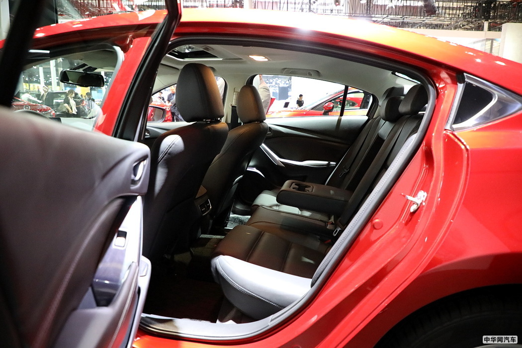 阿特兹 2018款 2.0L 蓝天尊贵版 国VI 组图