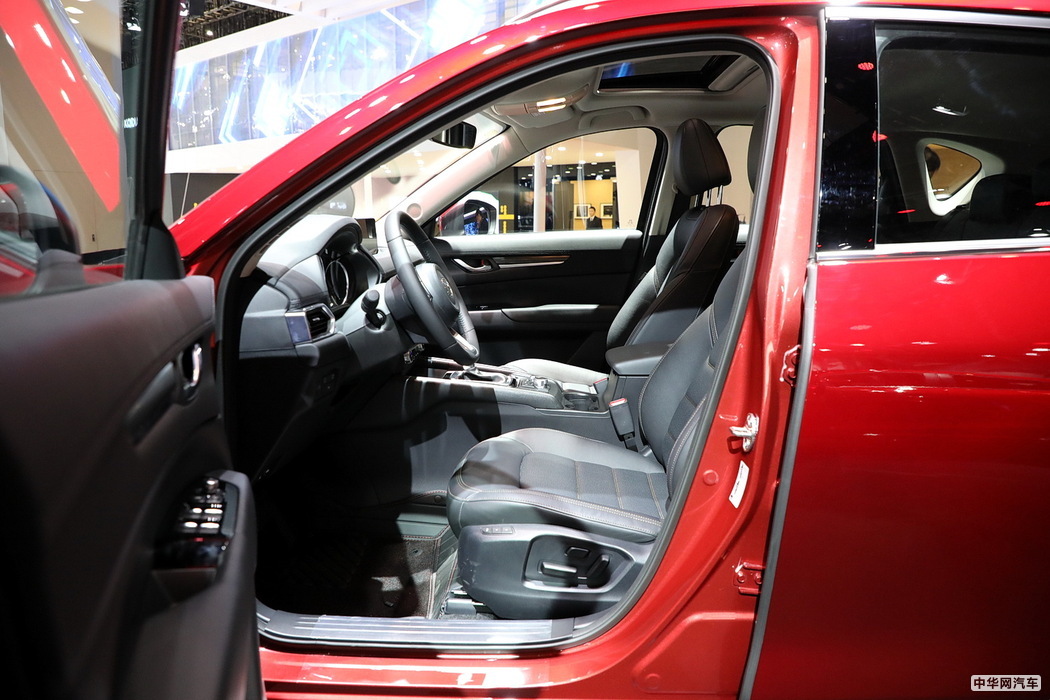 马自达CX-5 2019款 云控版 2.5L 自动四驱旗舰型 国VI 组图