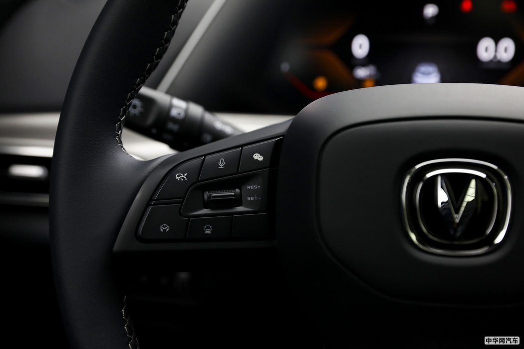 长安CS15 2019款 1.5L 自动旗舰型 国VI 组图