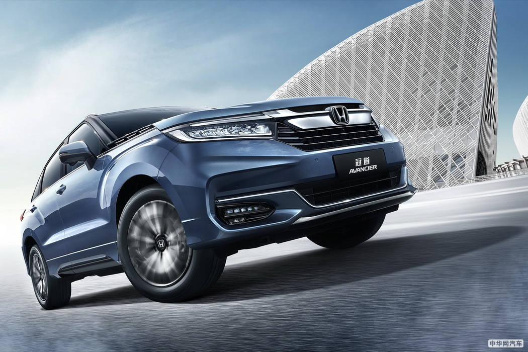 冠道 2019款 240TURBO 两驱尊享·星空限量版 组图