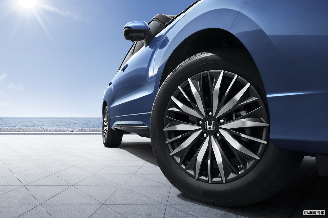 冠道 2019款 240TURBO 两驱尊享·星空限量版 组图