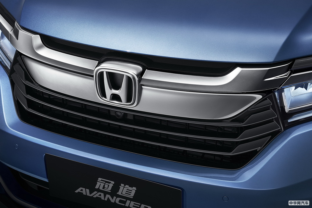 冠道 2019款 240TURBO 两驱尊享·星空限量版 组图