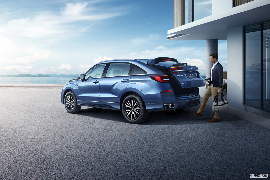 冠道 2019款 240TURBO 两驱尊享·星空限量版 组图