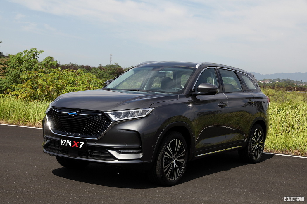 欧尚x7 2020款 1.5T 人脸识别全自动泊车太空逍遥版 组图