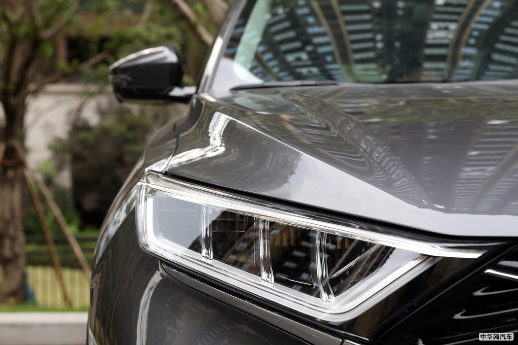 欧尚x7 2020款 1.5T 人脸识别全自动泊车太空逍遥版 组图