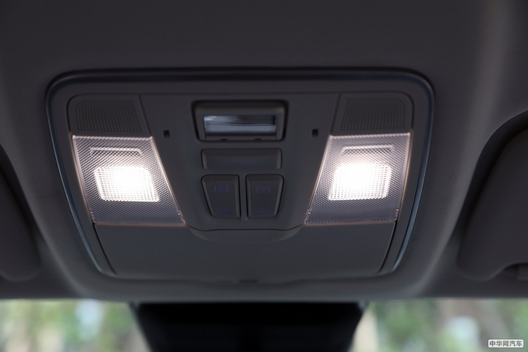 欧尚x7 2020款 1.5T 人脸识别全自动泊车太空逍遥版 组图