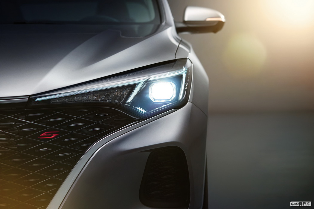 逸动 2020款 PLUS 蓝鲸NE 1.4T GDI DCT旗舰型 组图