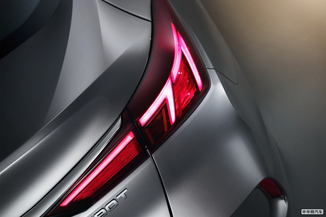 逸动 2020款 PLUS 蓝鲸NE 1.4T GDI DCT旗舰型 组图