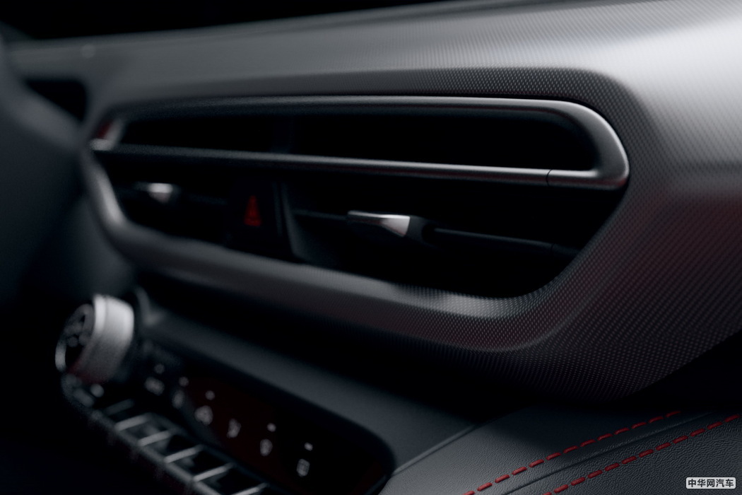 逸动 2020款 PLUS 蓝鲸NE 1.4T GDI DCT旗舰型 组图
