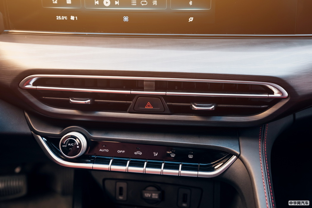 逸动 2020款 PLUS 蓝鲸NE 1.4T GDI DCT旗舰型 组图