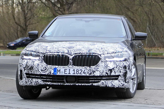 前后灯组变化较大/或6月上市 曝新款5系路试谍照 前后灯组变化较大/或6月上市 曝新款5系路试谍照