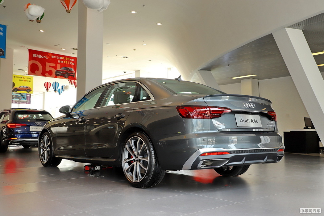 奥迪A4L 2020款 45 TFSI quattro 臻选动感型 组图