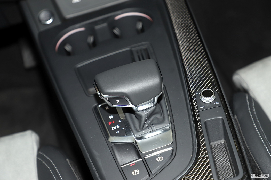 奥迪A4L 2020款 45 TFSI quattro 臻选动感型 组图