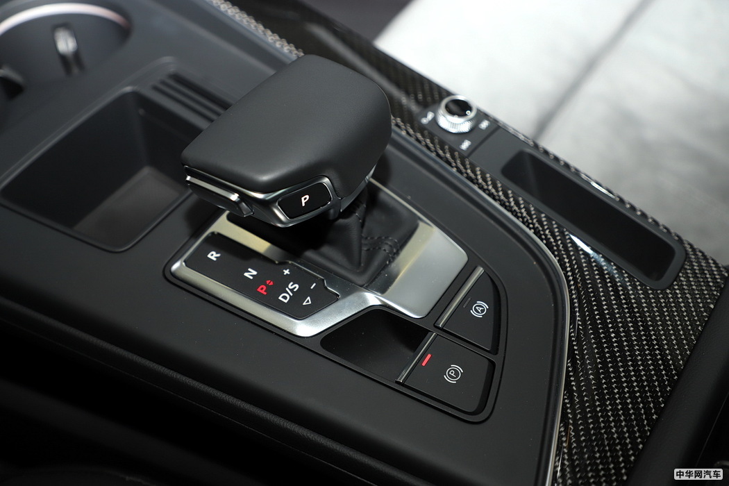 奥迪A4L 2020款 45 TFSI quattro 臻选动感型 组图