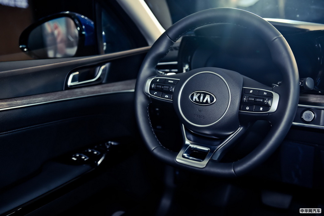 起亚K2 2019款 三厢 1.6L AT Premium 国VI 组图