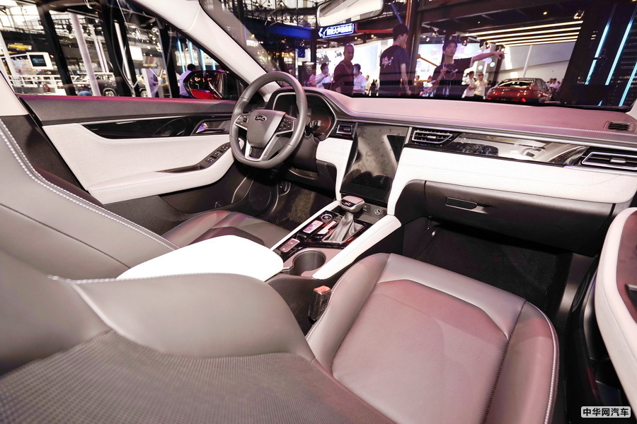 嘉悦A5 2020款 1.5T CVT梦想型 组图