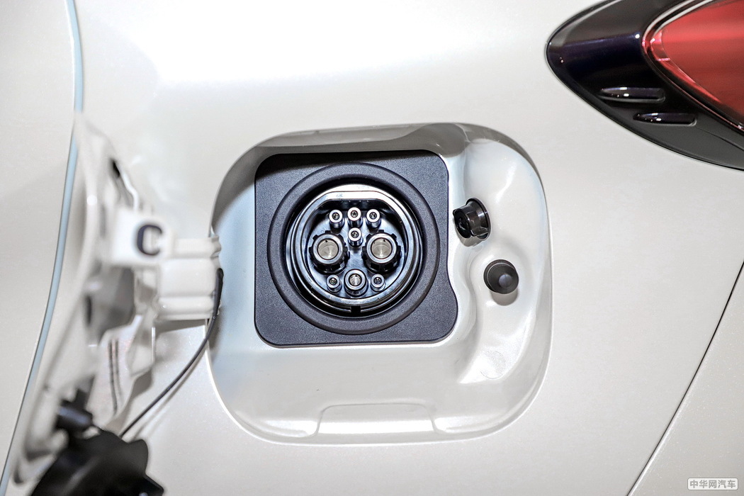 丰田C-HR EV 2020款 尊贵天窗版 组图