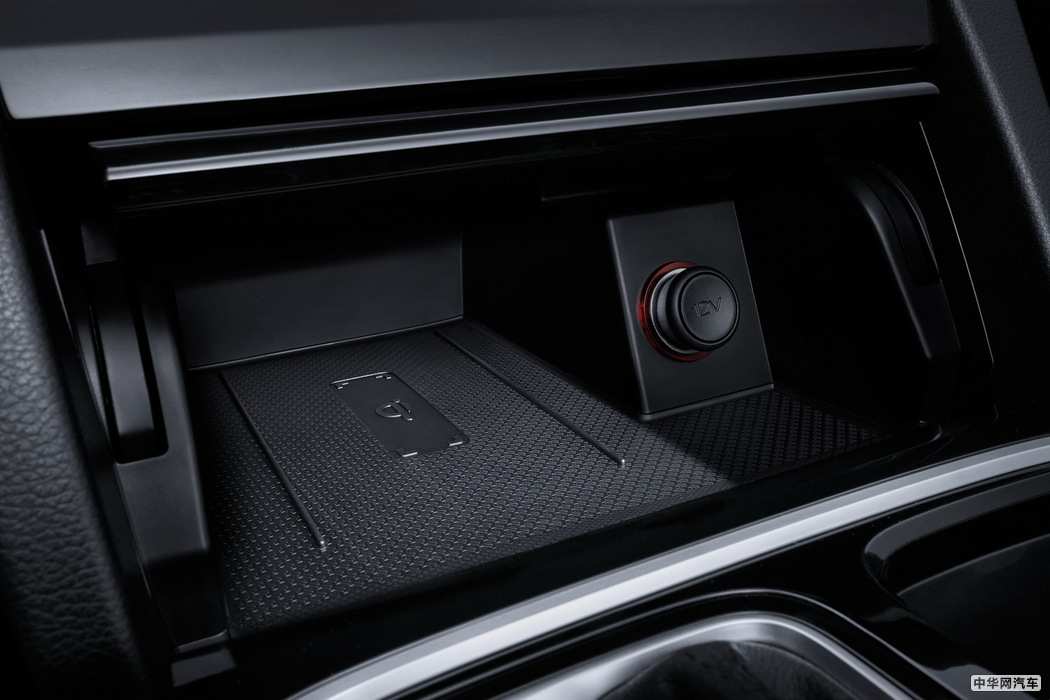 传祺GS8 2020款 GS8S 390T 两驱尊贵版 组图