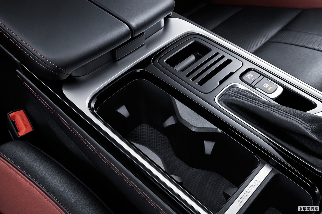 传祺GS8 2020款 GS8S 390T 两驱尊贵版 组图