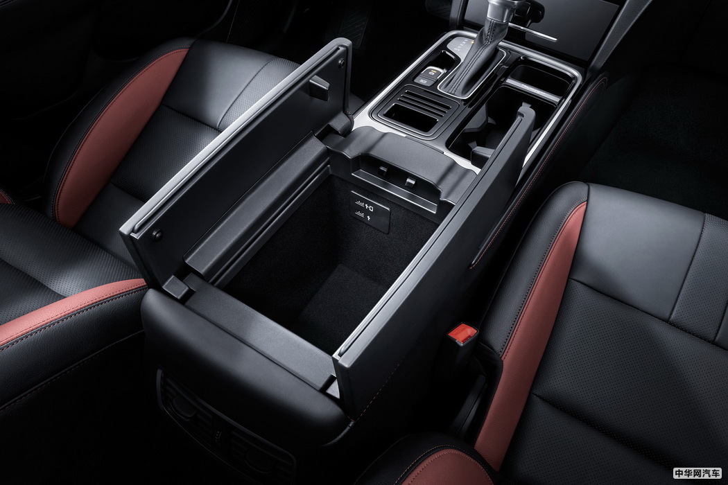 传祺GS8 2020款 GS8S 390T 两驱尊贵版 组图