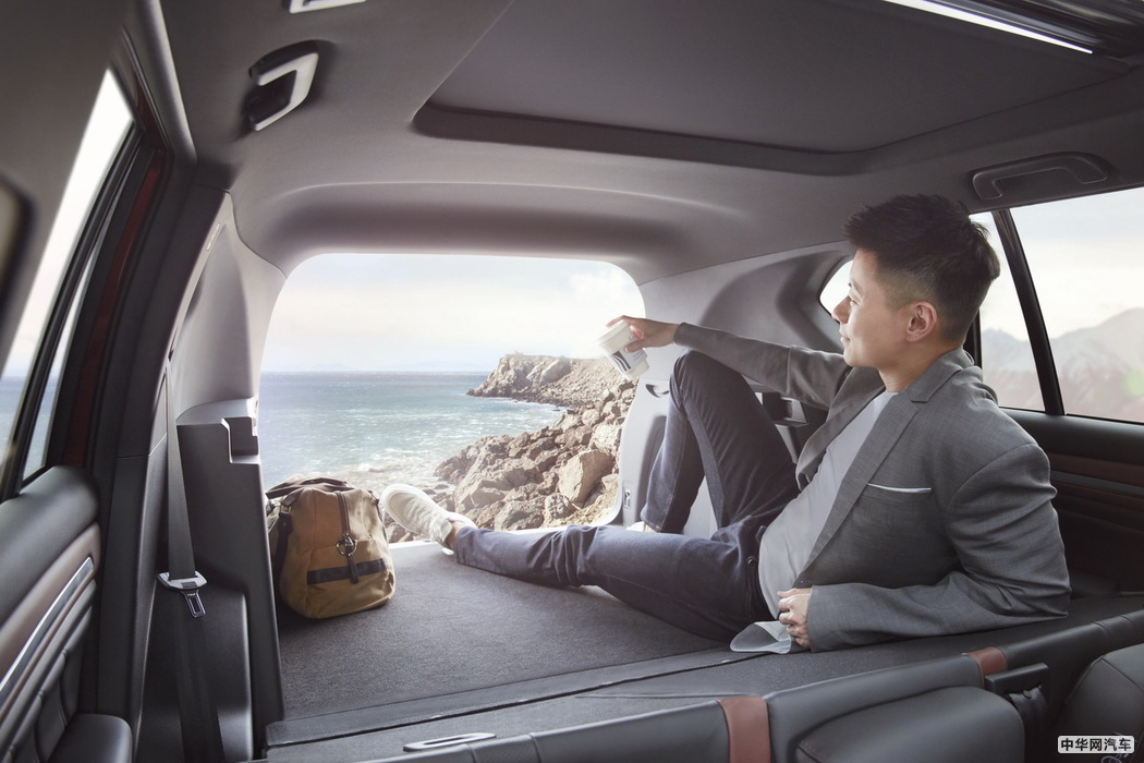 传祺GS8 2020款 GS8S 390T 两驱尊贵版 组图