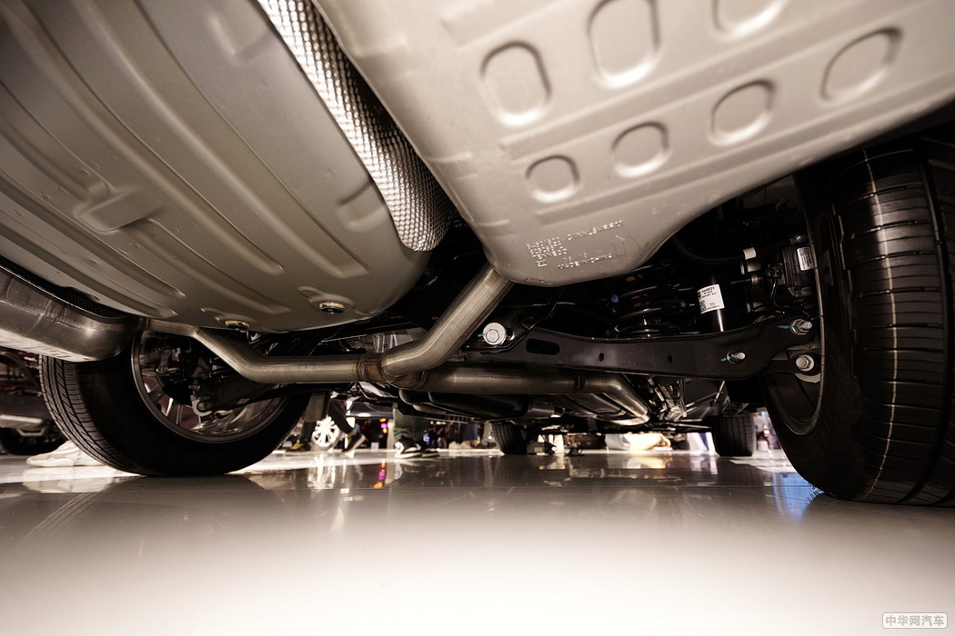 昂科旗 2020款 28T 四驱尊享旗舰型 组图