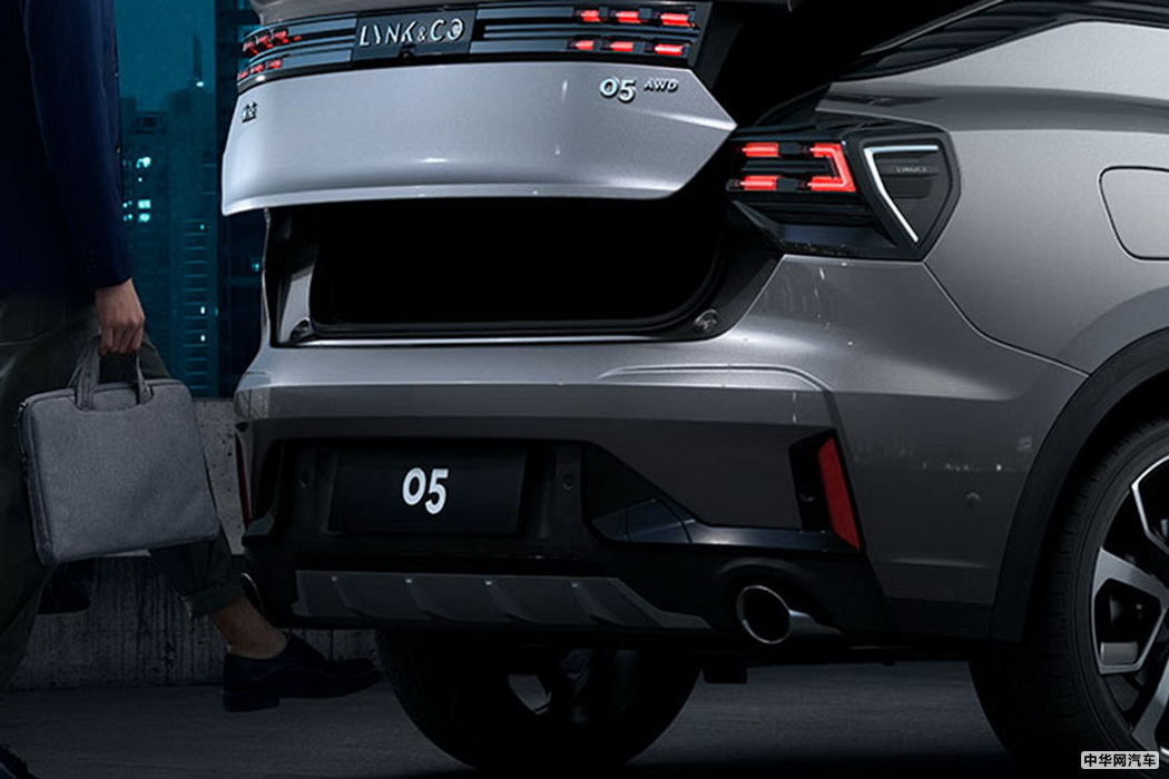 领克05 2020款 2.0TD 四驱时间限量版 组图