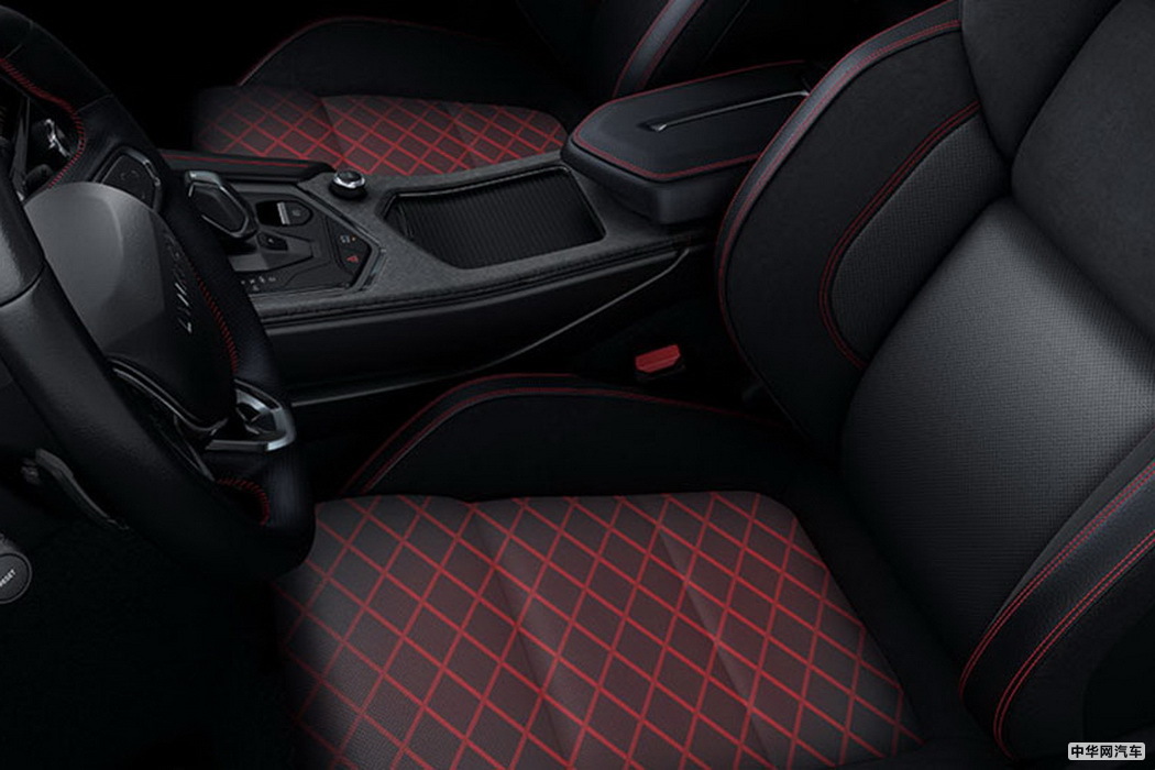 领克05 2020款 2.0TD 四驱时间限量版 组图