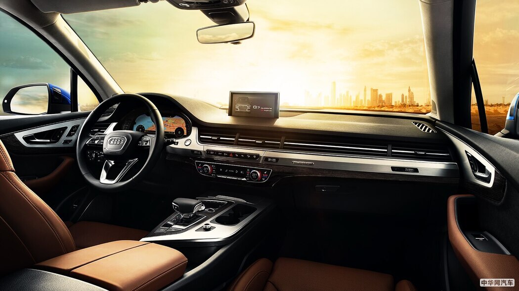 预售70.00-87.00万元 新款奥迪Q7于今日上市 预售70.00-87.00万元 新款奥迪Q7于今日上市