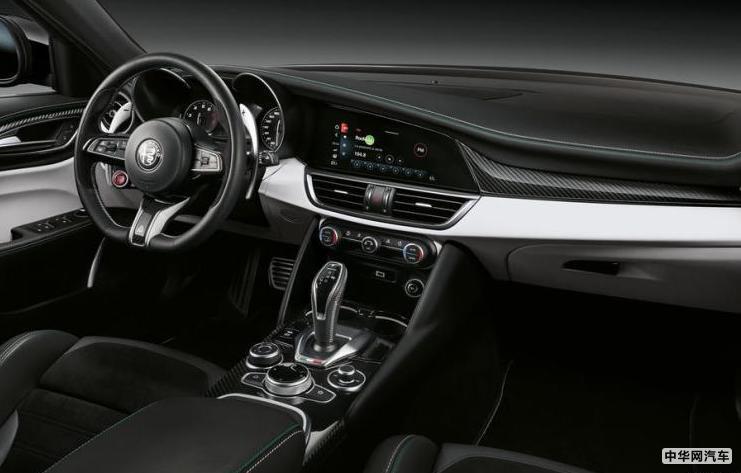 颜色明艳鲜亮 阿尔法·罗密欧两款新车官图发布