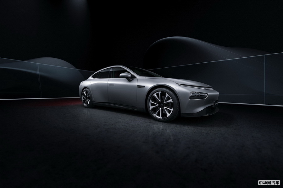 小鹏P7 2020款 四驱高性能智享版 组图