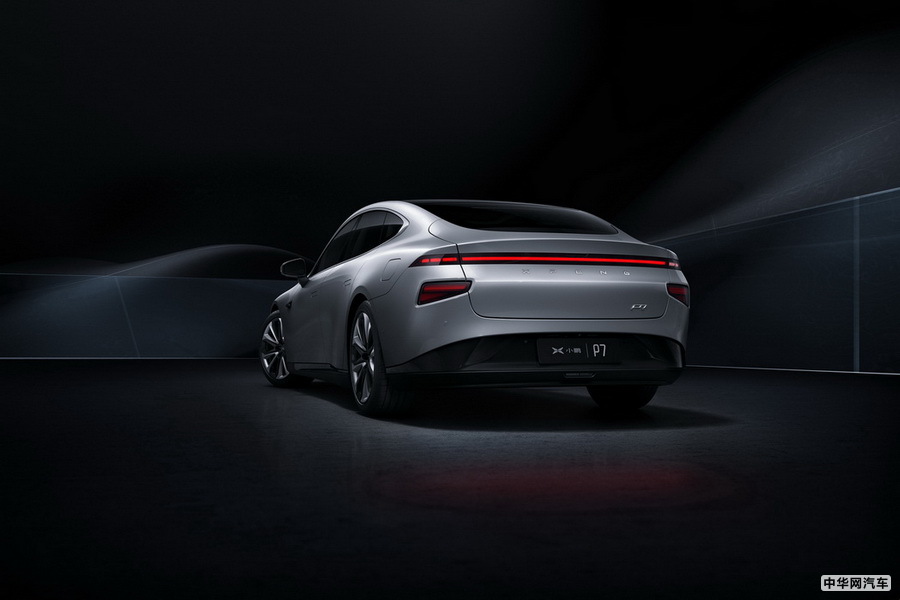 小鹏P7 2020款 四驱高性能智享版 组图