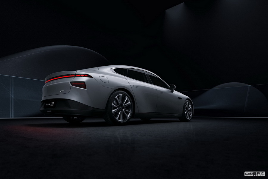 小鹏P7 2020款 四驱高性能智享版 组图