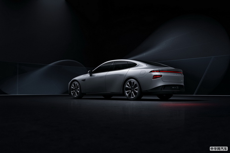 小鹏P7 2020款 四驱高性能智享版 组图