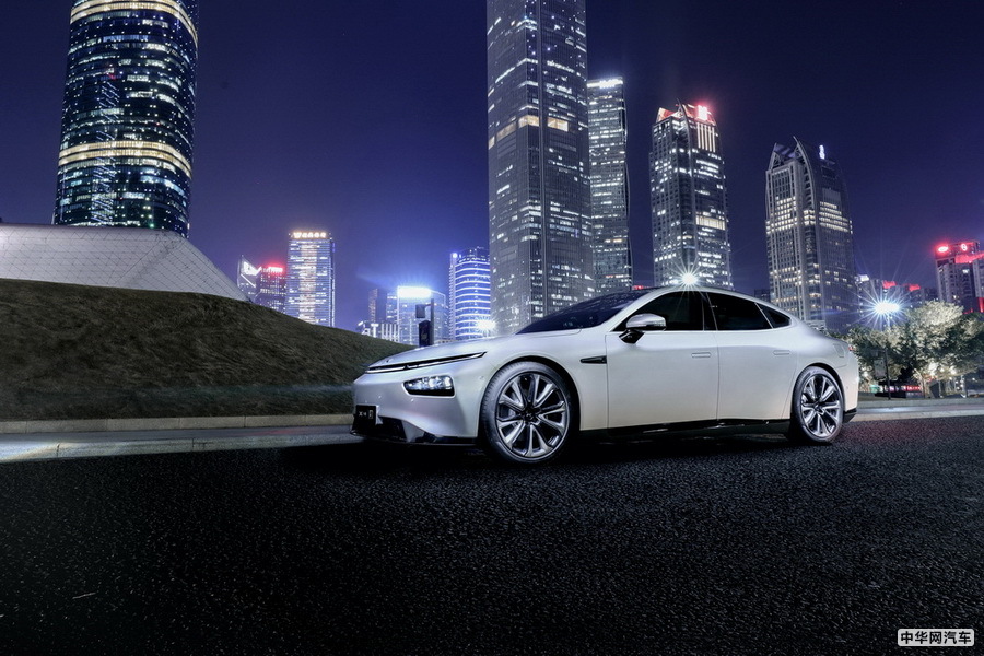 小鹏P7 2020款 四驱高性能智享版 组图