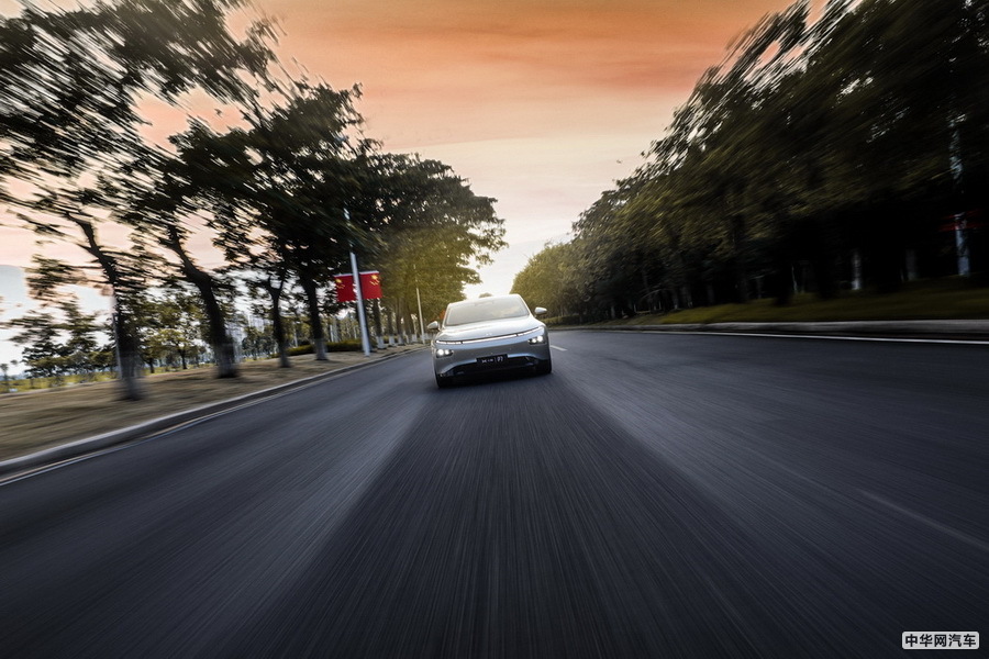 小鹏P7 2020款 四驱高性能智享版 组图