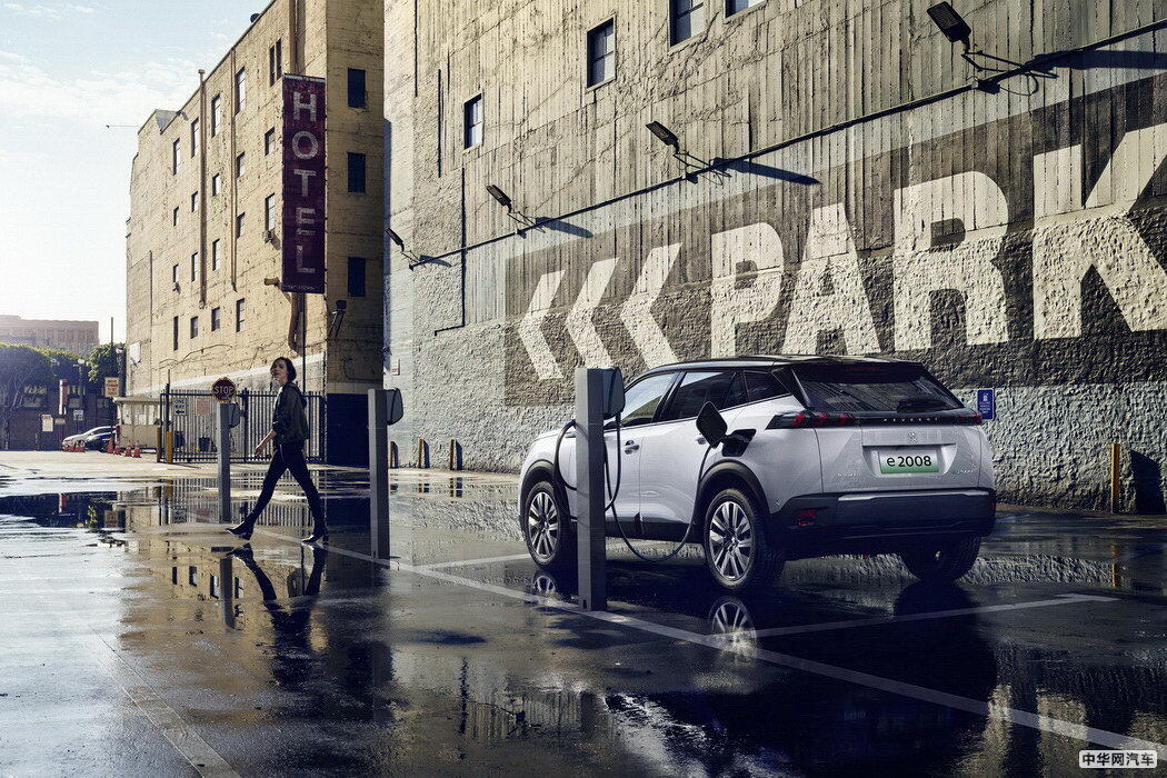 e2008 2020款 3D臻尚版 组图