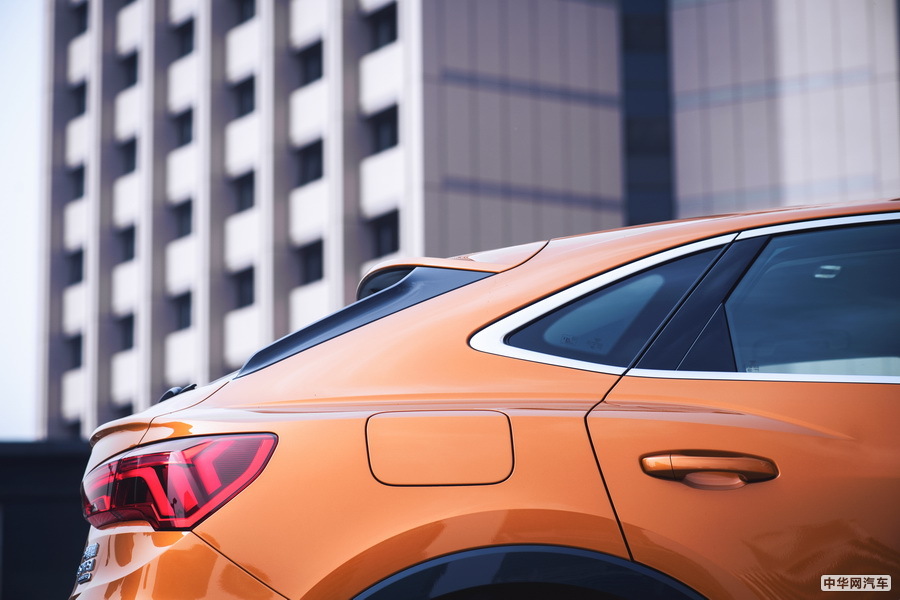 售价28.73-36.18万元 奥迪Q3轿跑SUV正式上市