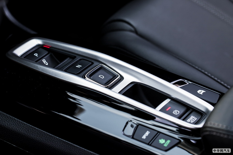 1.5L混动系统/13.98万起 本田凌派锐•混动上市